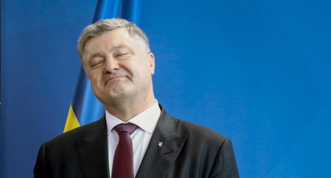 Порошенко лидирует: в сети опубликовали первые результаты на зарубежном участке