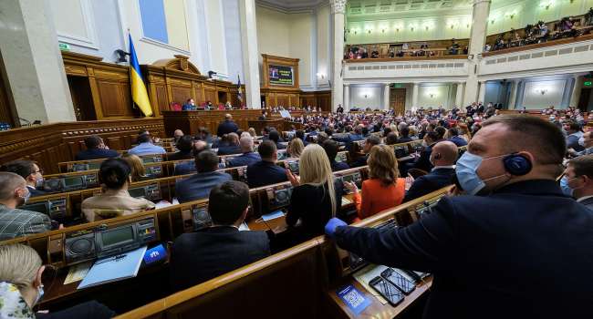 Политолог: власть Зеленского начала масштабную атаку на украинский язык