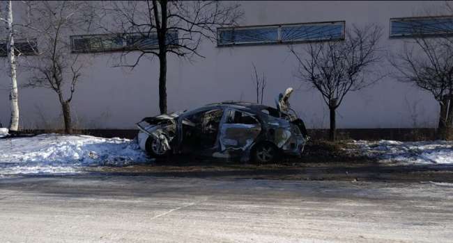 «Вез дочь в школу»: На Донбассе подорвали автомобиль с «командиром НМ ДНР»