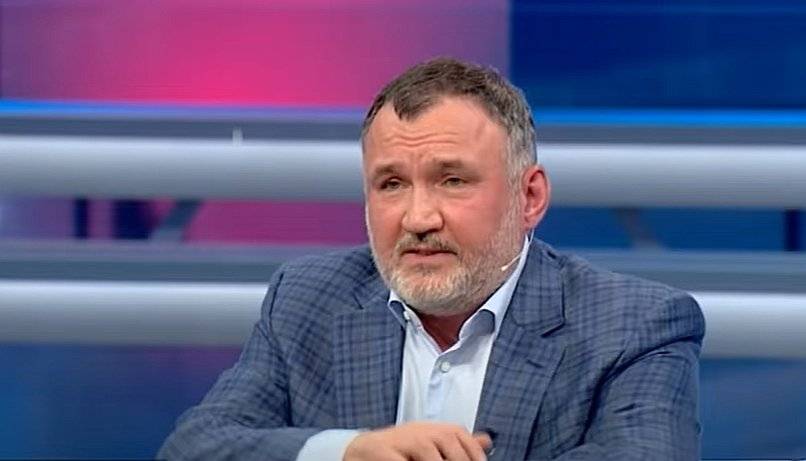 Казанский: Кузьмин заявил, что Порошенко и Зеленский отрезали Крым и ОРДЛО от Украины