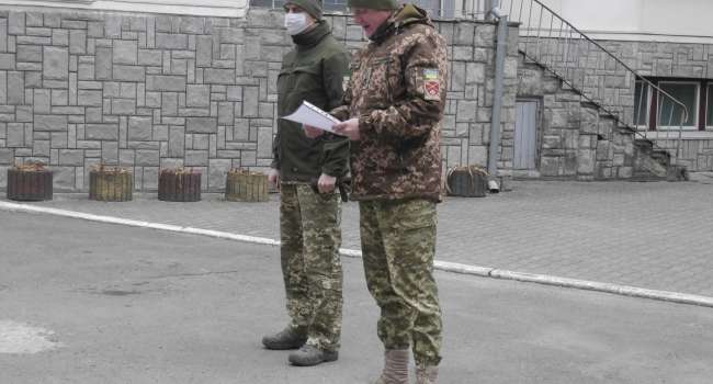 Гражданам Украины, попадающим под мобилизацию, запретили обжаловать вручение повесток в суде